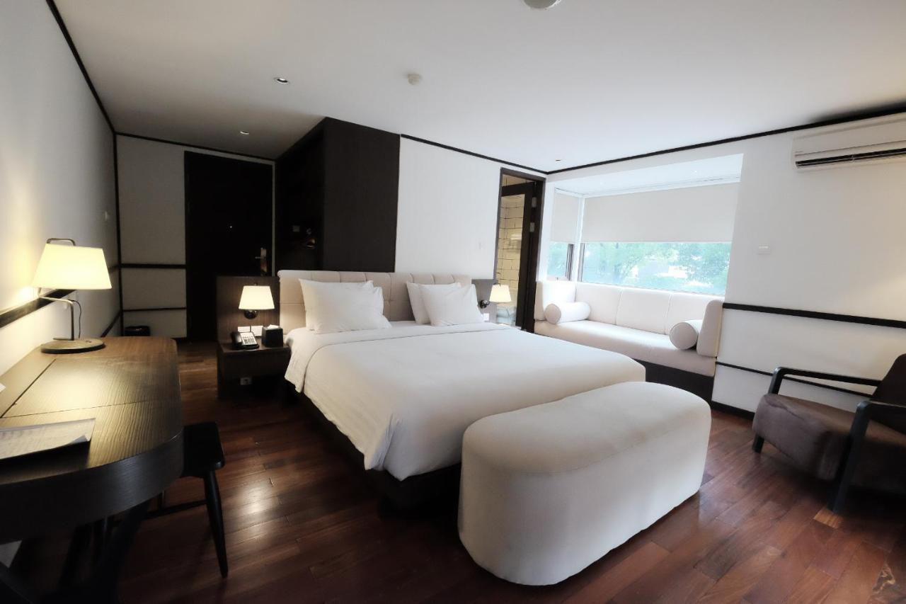 Namin Dago Hotel Бандунг Экстерьер фото